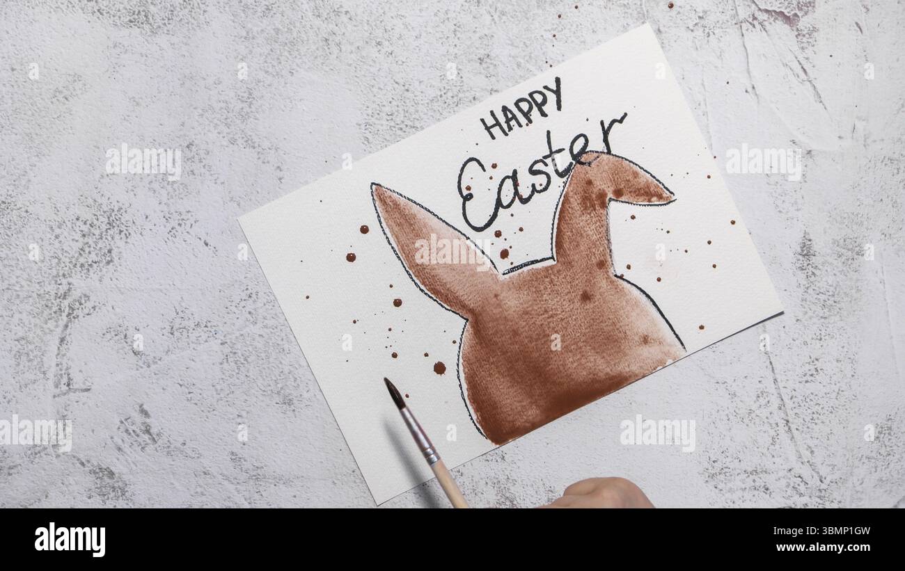 Disegno coniglietto di Pasqua racconto di creazione di un regalo natalizio di auguri di Pasqua artigianale. Attività pratica e tattile. Avanzamento della classe master di cr Foto Stock