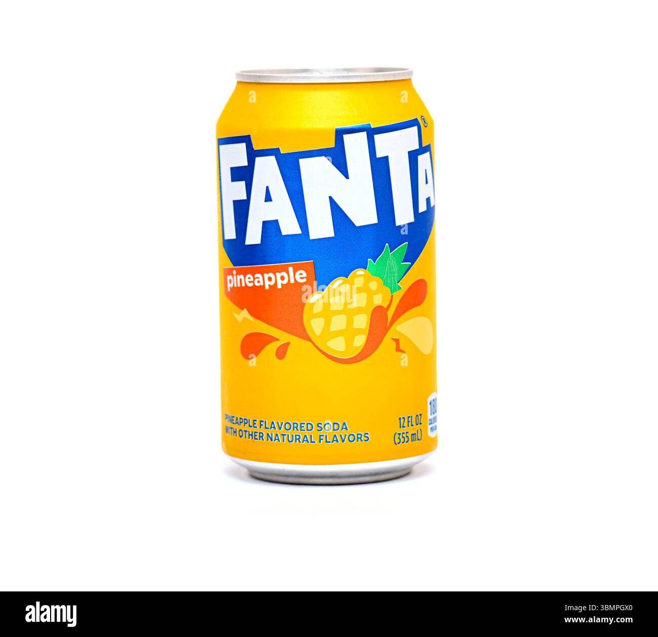 BERLINO - 14 GIUGNO: Fanta con gusto di pinmele, lattina di alluminio a Berlino il 14 giugno. 2025, Berlino Foto Stock