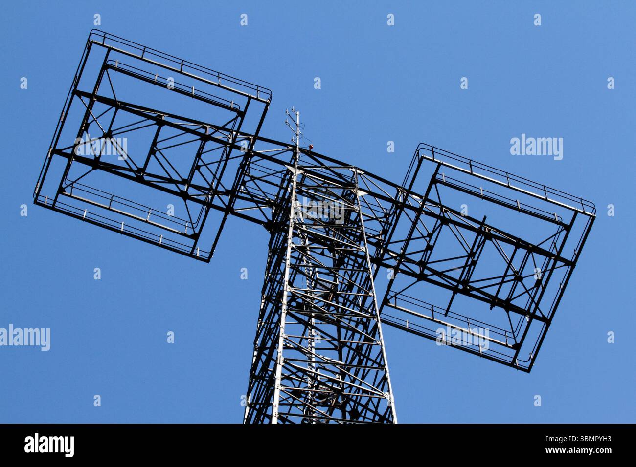 Il Great Baddow radio Mast, parte della rete di difesa per l'allarme rapido della Gran Bretagna durante la seconda guerra mondiale. Costruito a RAF Canewdon. Radar costruito dalla Marconi Co Foto Stock