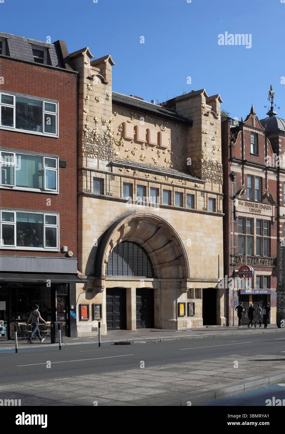 La Whitechapel Gallery, Whitechapel High Street, Londra. Foto Stock