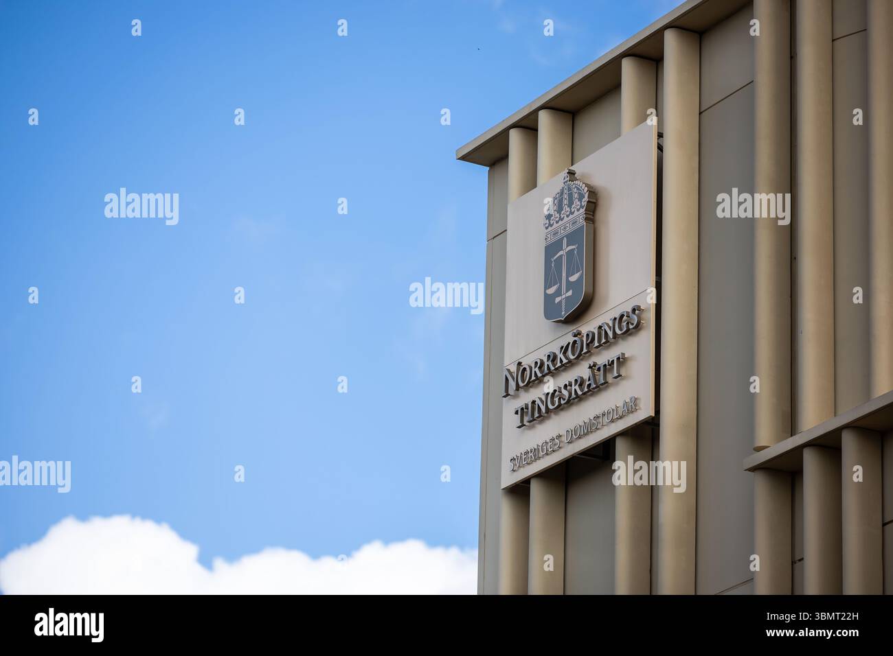 Segni e simboli, tribunale distrettuale di Norrköping (in svedese: Norrköpings tingsrätt), Norrköping, Svezia. Foto Stock