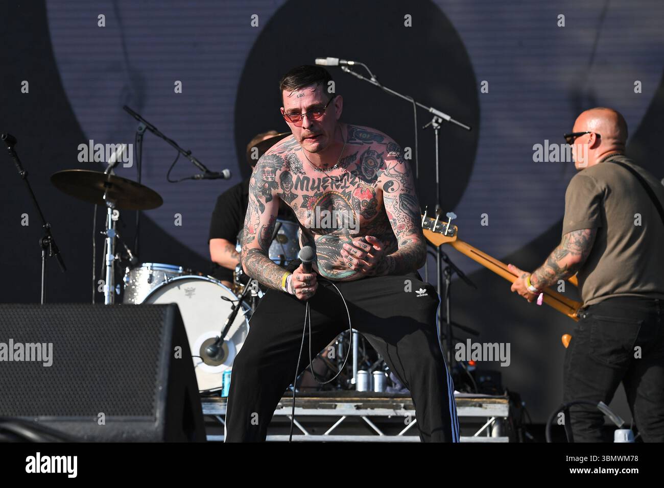 LONDRA, INGHILTERRA - MAGGIO 27: Sebastian Murphy dei "Viagra Boys" che si esibiscono al Wide Awake Festival, Brockwell Park, Brixton il 27 maggio 2023 a Londra, Inghilterra. CAP/Mar ©Mar/Capital Pictures Foto Stock