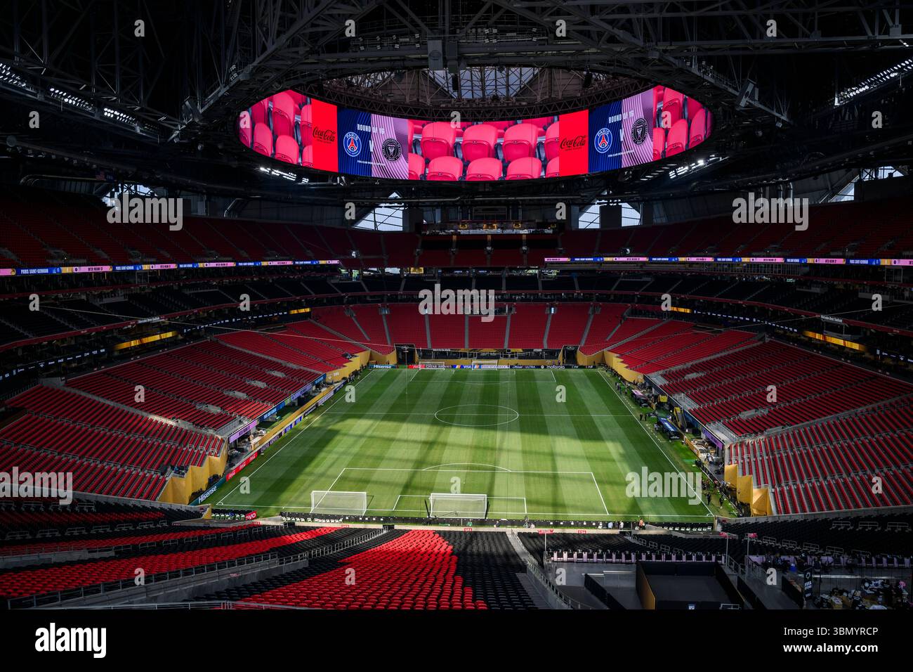 Atlanta, Stati Uniti. 29 giugno 2025. Una vista generale mostra il Mercedes-Benz Stadium prima della partita di calcio del campionato del mondo per club FIFA 16 tra il Paris Saint-Germain FC e l'Inter Miami CF. Crediti: Nicolò campo/Alamy Live News Foto Stock