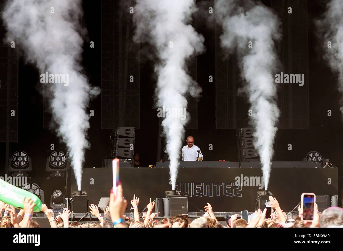 David Puentez Live Beim Rainbow Festival 2025 am Fühlinger SEE. Köln, 28.06.2025 Foto Stock