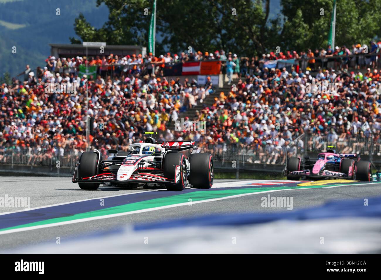 Oliver Bearman (GBR) - Haas F1 Team durante la Formula 1 MSC Cruises Austrian Grand Prix 2025, Spielberg, Austria, dal 26 giugno al 29 giugno - Round 11 of 24 of 2025 F1 World Championship Foto Stock