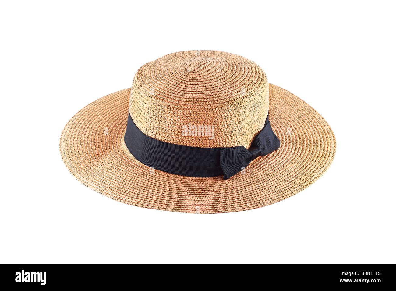 E' un cappello di paglia circolare per decorazione isolato su bianco. Foto Stock