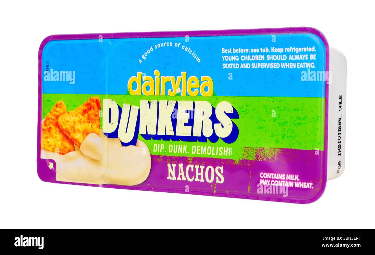 Il formaggio Dairylea dunga il piatto singolo con nachos Foto Stock