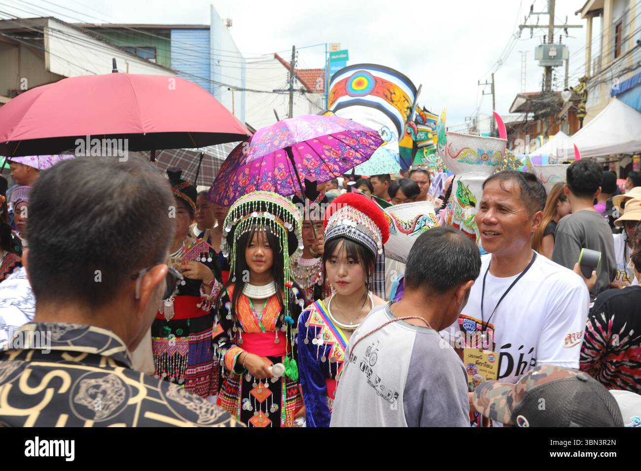 Raduno annuale di gruppi motociclistici al Dansai Ghost Festival nella provincia di Loei, nel nord della Thailandia. Foto Stock