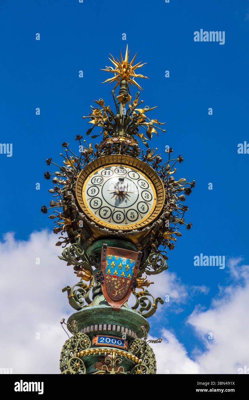 Francia, Hauts-de-France, Picardie, somme, Amiens. Il Dewailly Clock e Marie-sans-chemise. Architetto Emile Ricquier, scultore Albert Roze Foto Stock
