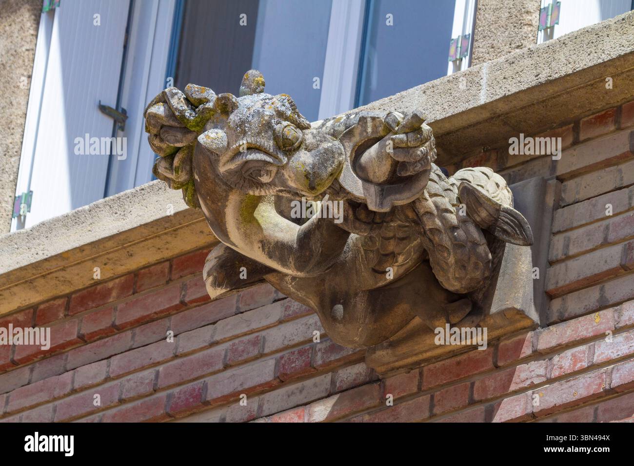 Francia, Hauts de France, Oise, Piccardia, Beauvais. Dettaglio di una facciata nel centro citta' Foto Stock