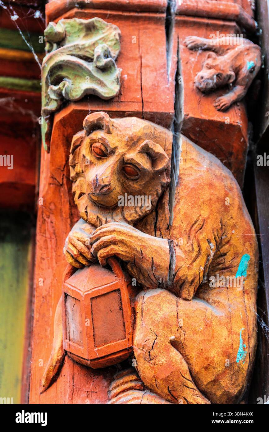 Francia, Centro-Val de Loire, Indre-et-Loire, Tours. Quartiere Vieux Tours. Dettaglio della facciata di una casa a metà legno. rue Colbert Foto Stock