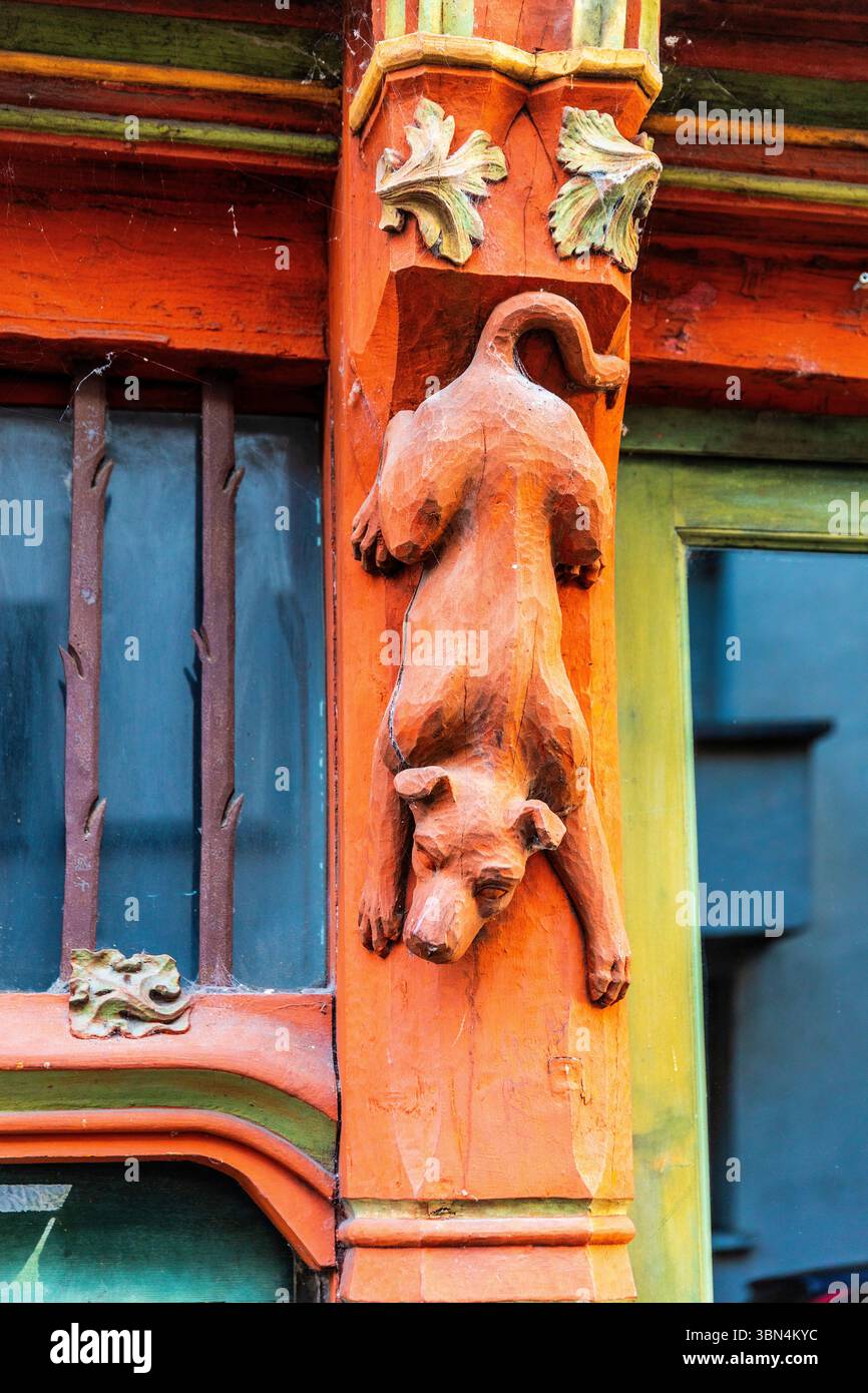 Francia, Centro-Val de Loire, Indre-et-Loire, Tours. Quartiere Vieux Tours. Dettaglio della facciata di una casa a metà legno. rue Colbert Foto Stock