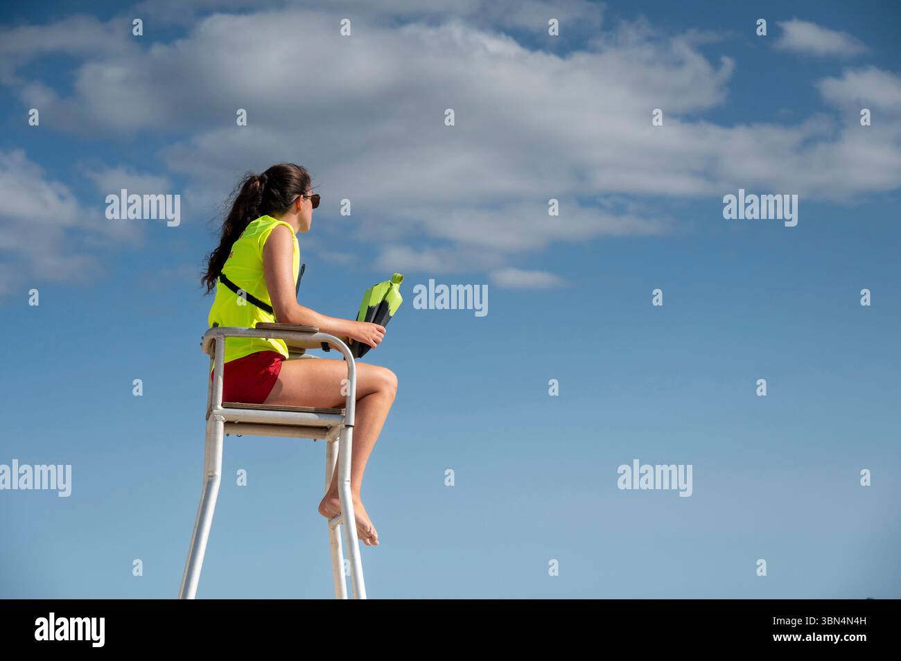 Francia. Bretagne. Morbihan. Port Louis. Spiaggia sorvegliata. Bagnino. Foto Stock