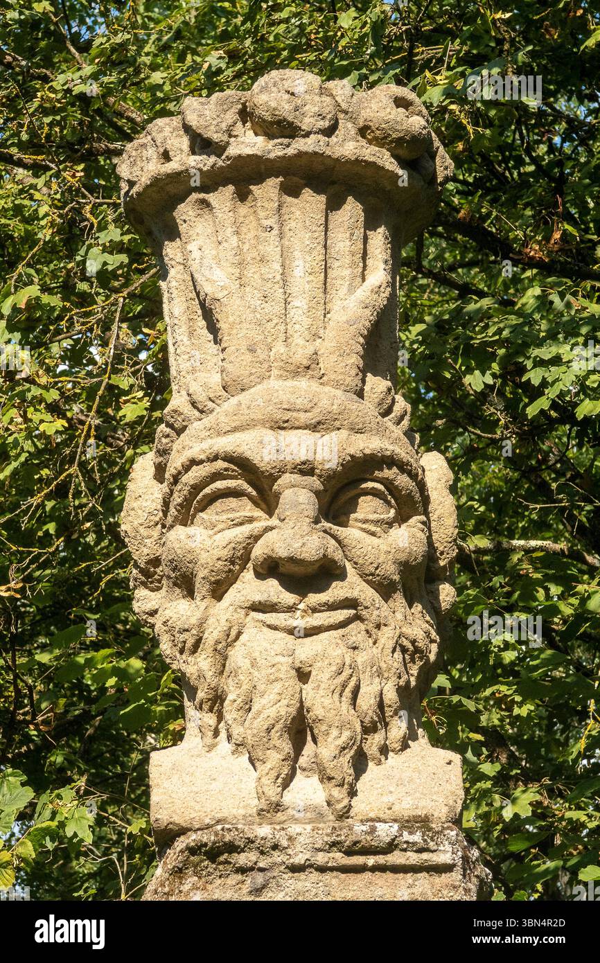 Italia. Lazio. I giardini di Bomarzo. Conosciuto anche come Sacro Bosco o Monster Park. xvi secolo. Capitale grottesco * Italia. Lazio. I giardini di Bomar Foto Stock