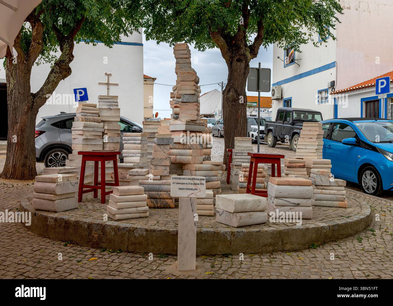 Piazza dei libri, Melides, Setubal, Alentejo, Portogallo Foto Stock