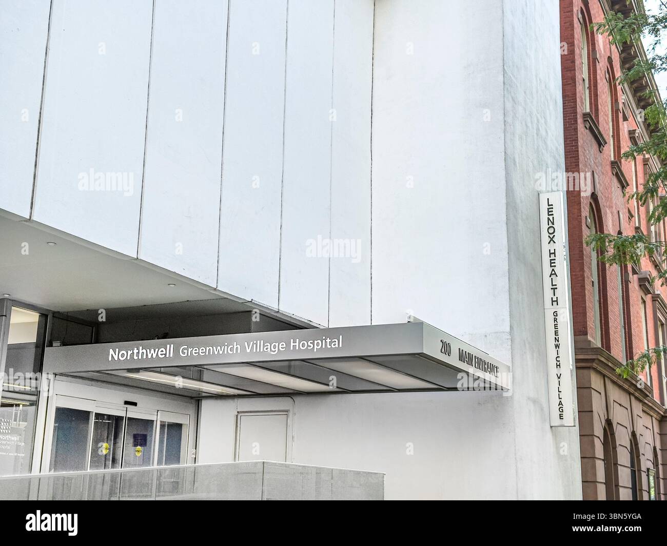 Northwell Greenwich Village Hospital, dettaglio esterno edificio, Seventh Avenue, Manhattan, New York City, New York, Stati Uniti Foto Stock