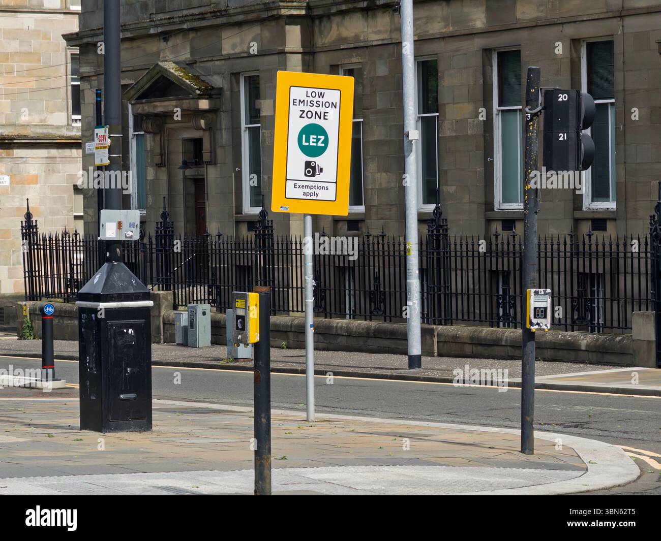 Cartello zona a basse emissioni nel centro di Glasgow applicato per tutti i veicoli Foto Stock