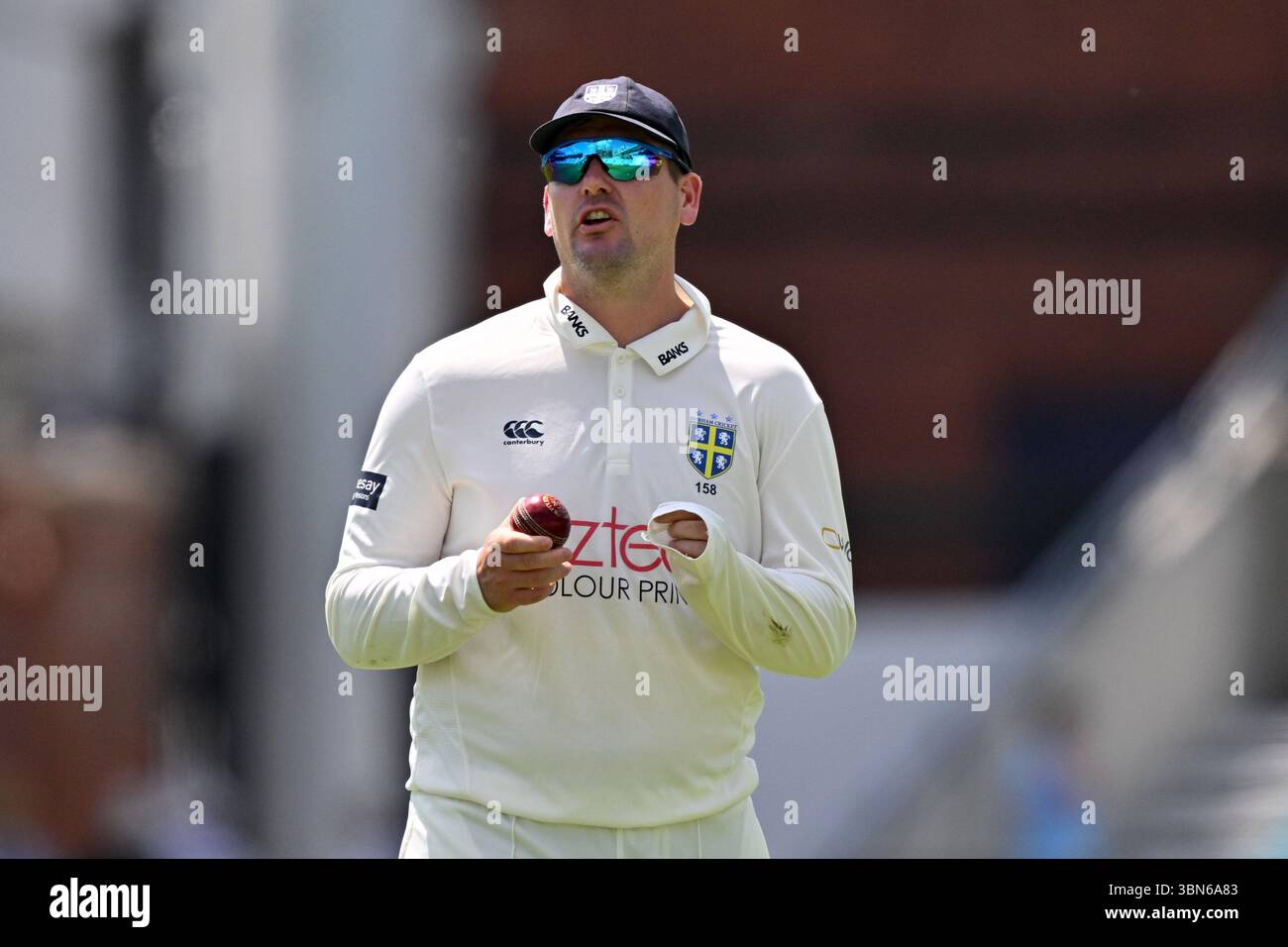Londra, Inghilterra, 30 giugno 2025: Alex Lees di Durham durante il Rothesay County Championship, Division One game tra Surrey e Durham al Kia Oval di Londra, Inghilterra. Crediti: Keith Gillard/Alamy Live News Foto Stock