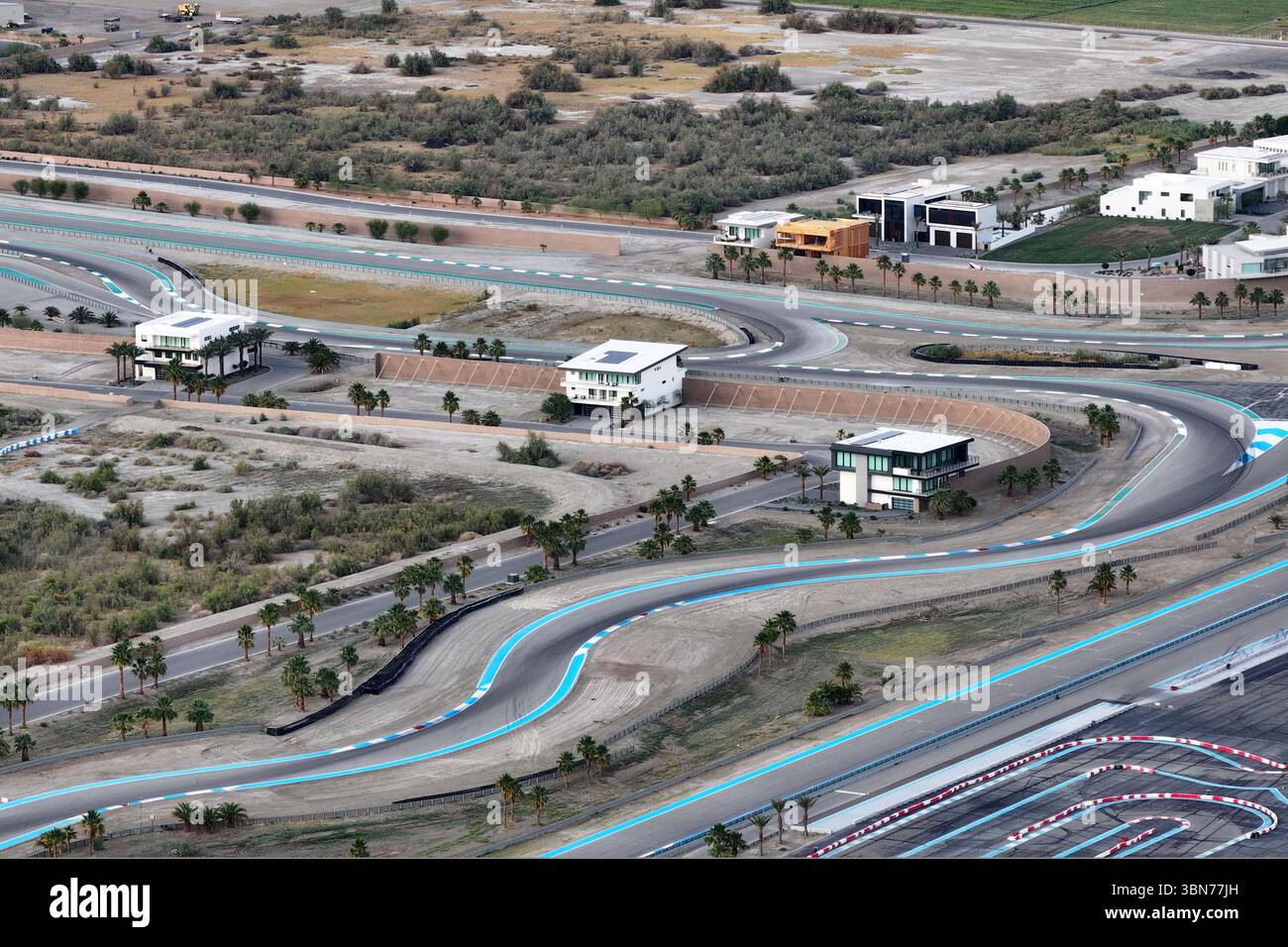 Vista dall'alto dell'ippodromo Thermal Club Indycar, domenica 11 maggio 2025, a Thermal, calib. Foto Stock