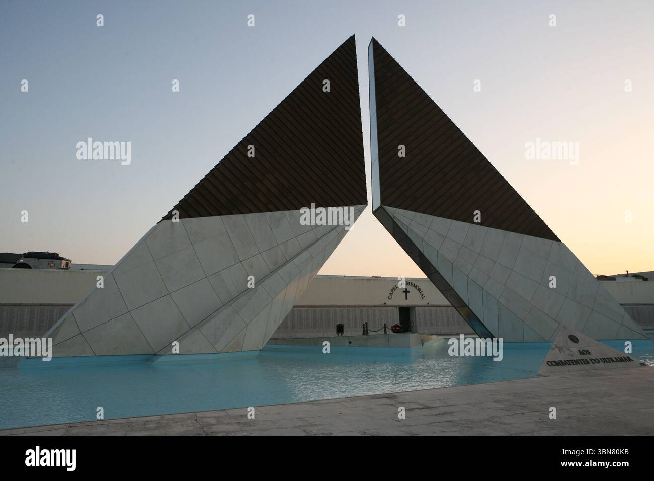 Monumento aos Combatentes do Ultramar War Memorial ai combattenti d'oltremare Belém Lisbona Lisbona Lisbona Lisbona Lisbona Portogallo Foto Stock