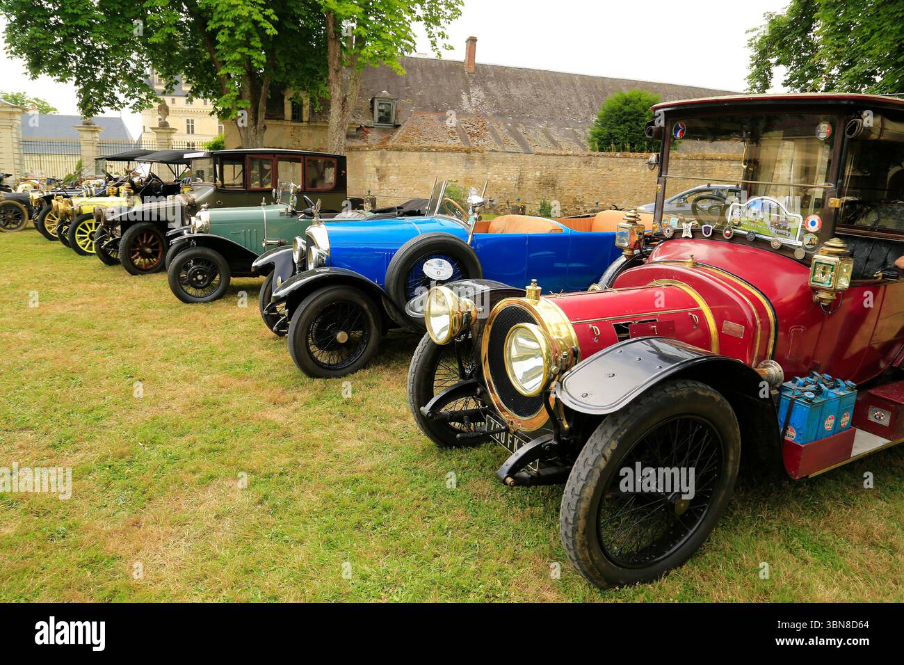 Rally d'auto d'epoca, museo dell'auto, Valencay, Francia. Foto Stock