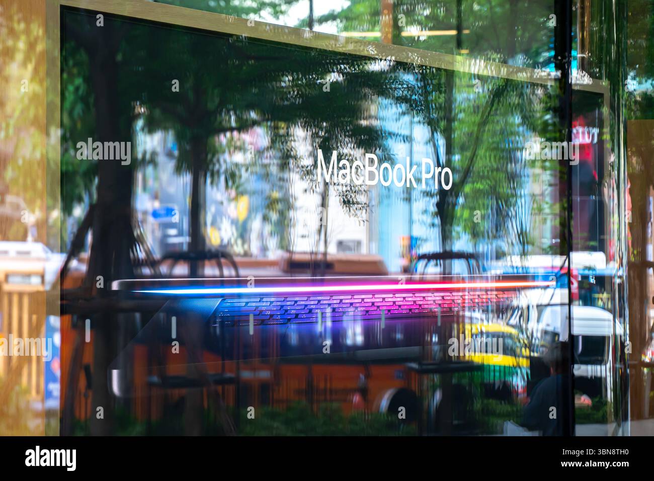 Promozione MacBook Pro, Apple Central World, Bangkok, Thailandia Foto Stock
