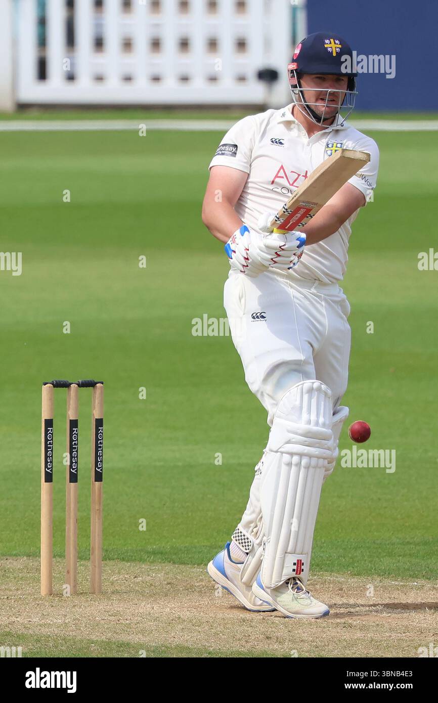 Alex Lees di Durham durante il Rothesay County Championship match tra Surrey e Durham al Kia, Oval, Londra lunedì 30 giugno 2025. (Foto: Robert Smith | mi News) crediti: MI News & Sport /Alamy Live News Foto Stock