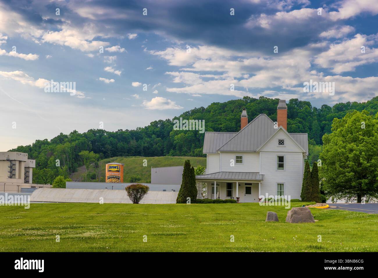Chestnut Hill, Tennessee, Stati Uniti - 30 aprile 2025. Bush Beans e dimora storica di A.J. e Sallie Bush fondatori dei Bush Brothers e Compan Foto Stock