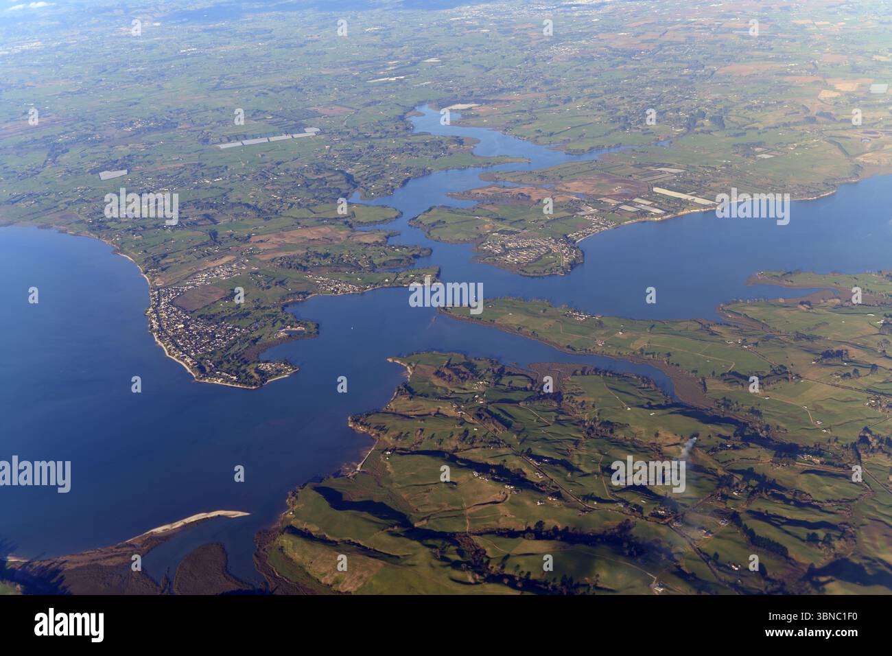 Aerea degli insediamenti di Clarks Beach e Glenbrook Beach, North Island, nuova Zelanda Foto Stock