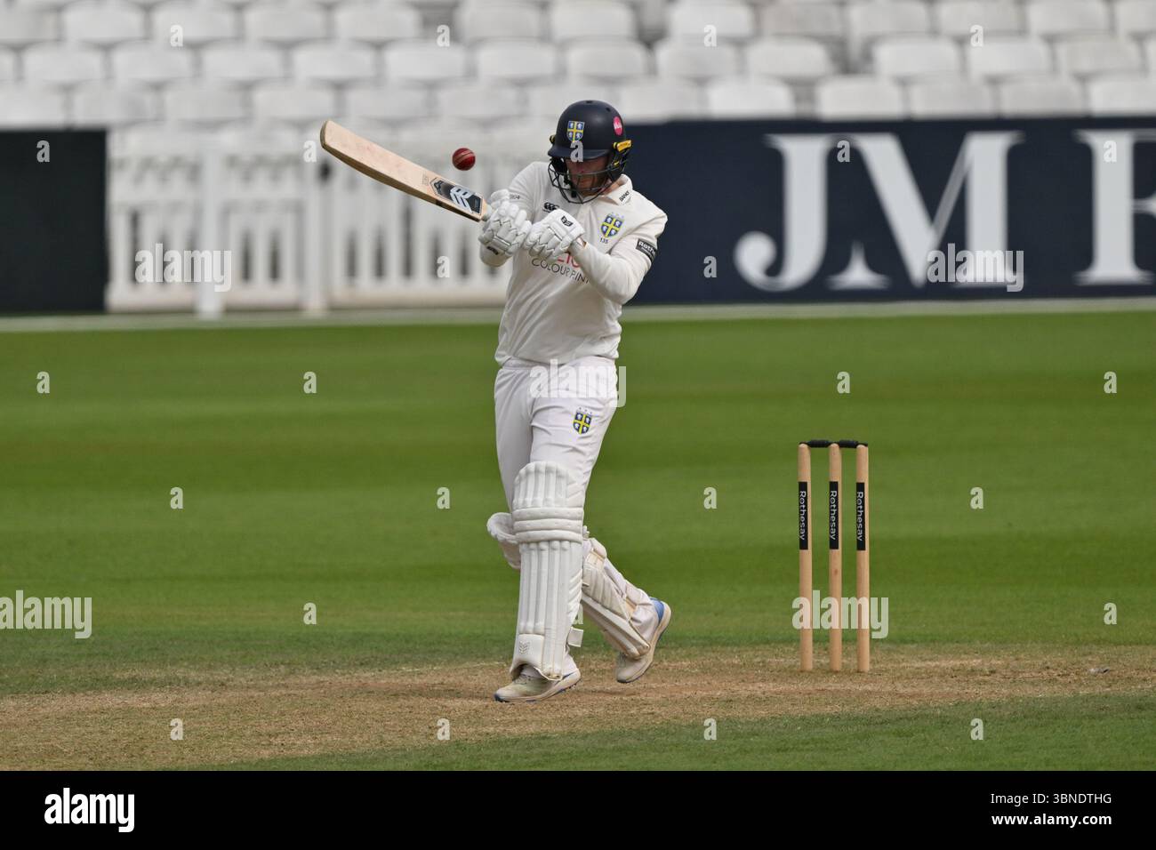 Londra, Inghilterra, 1 luglio 2025: Graham Clark di Durham durante il Rothesay County Championship, partita di Division One tra Surrey e Durham al Kia Oval di Londra, Inghilterra. Crediti: Keith Gillard/Alamy Live News Foto Stock