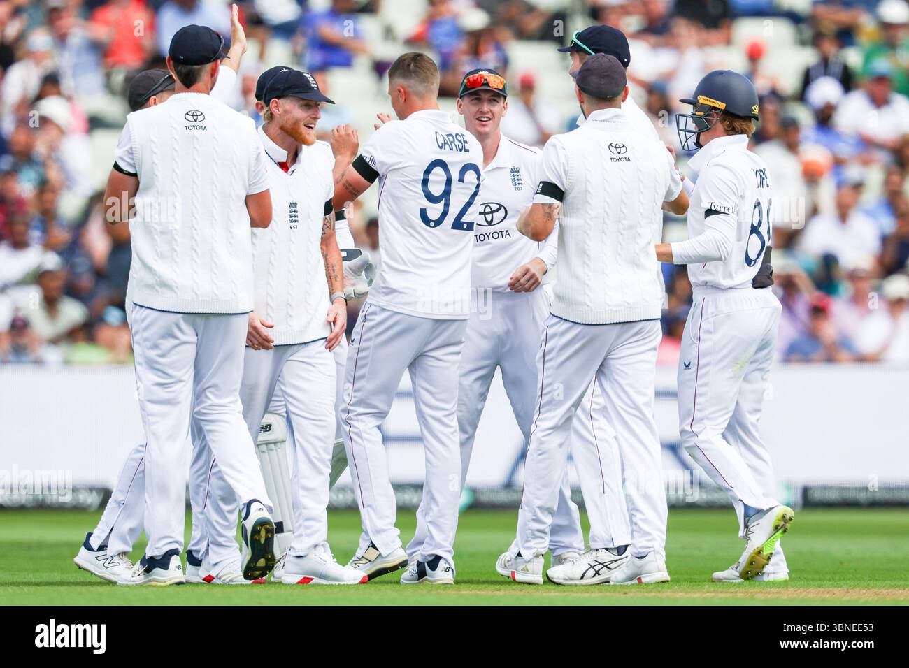 Durante il primo giorno del secondo Rothesay test match tra Inghilterra e India all'Edgbaston Cricket Ground di Birmingham, mercoledì 2 luglio 2025. (Foto: Stuart Leggett | mi News) crediti: MI News & Sport /Alamy Live News Foto Stock