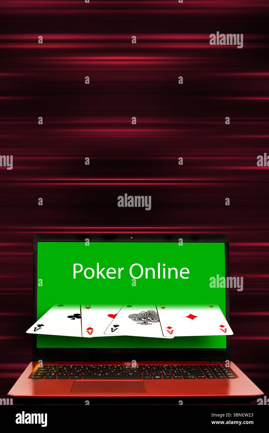 carte da poker su schermo, gioco di poker online e concetto di casinò online Foto Stock