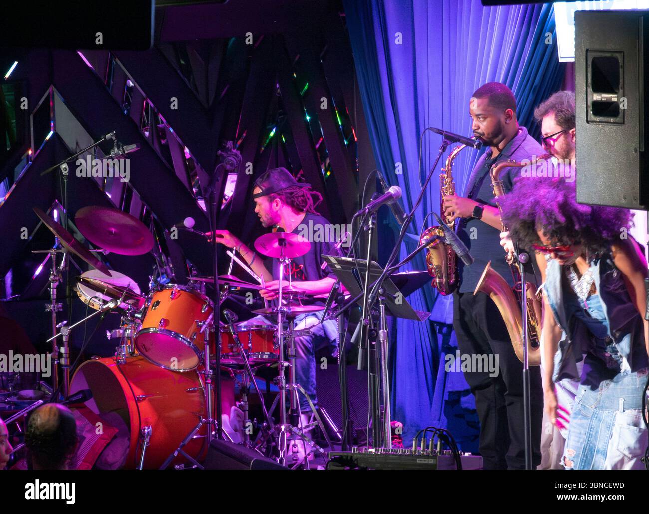 Savion Glover e Project.9., Blue Note jazz club, New York City, USA Foto Stock