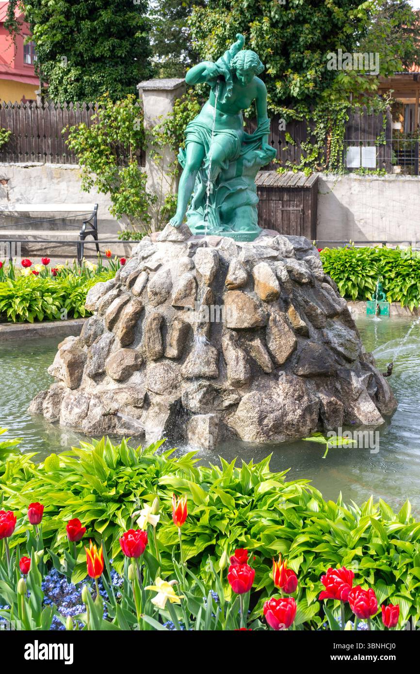 La fontana "Dea dell'Abundantness" a Packhusplatsen, città vecchia, Visby, regione di Gotland (Gotlands kommun), Regno di Svezia Foto Stock