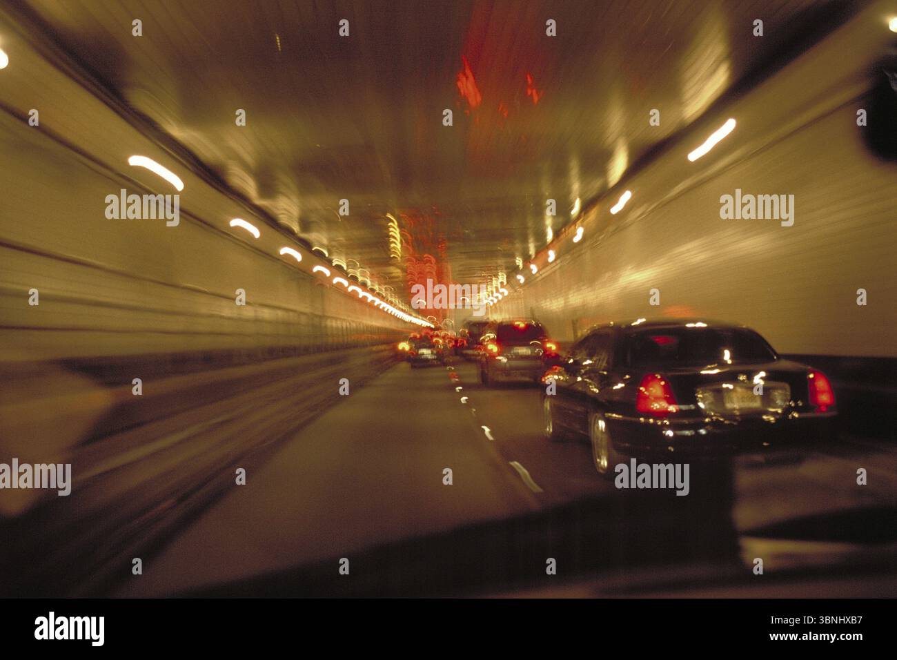 Ora di punta nel Lincoln Tunnel, movimento, New York City, USA, Nord America Foto Stock