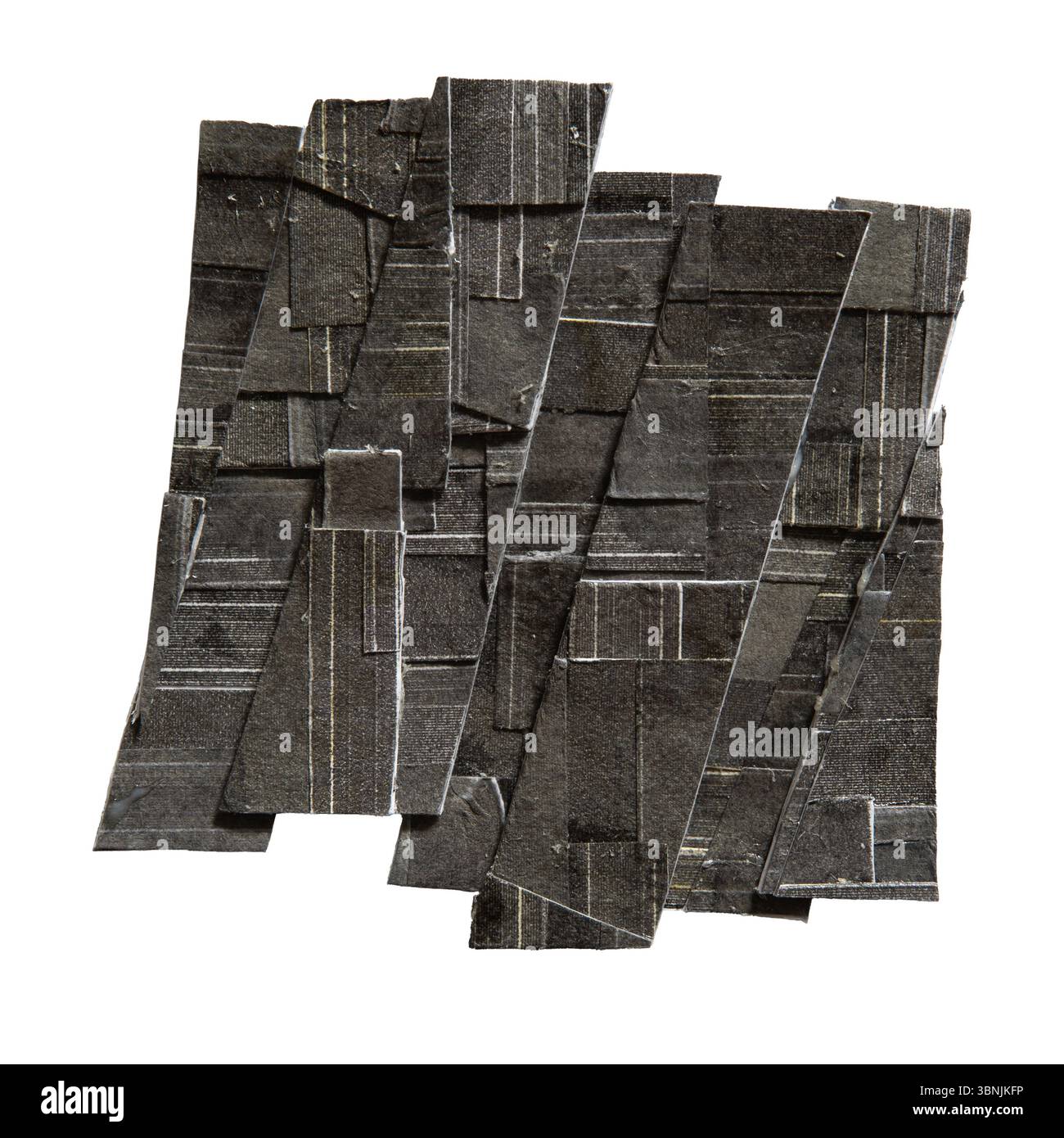 Forma rettangolare realizzata a mano dal design complesso, realizzata in carta stampata nera triturata su sfondo bianco con percorso di ritaglio Foto Stock