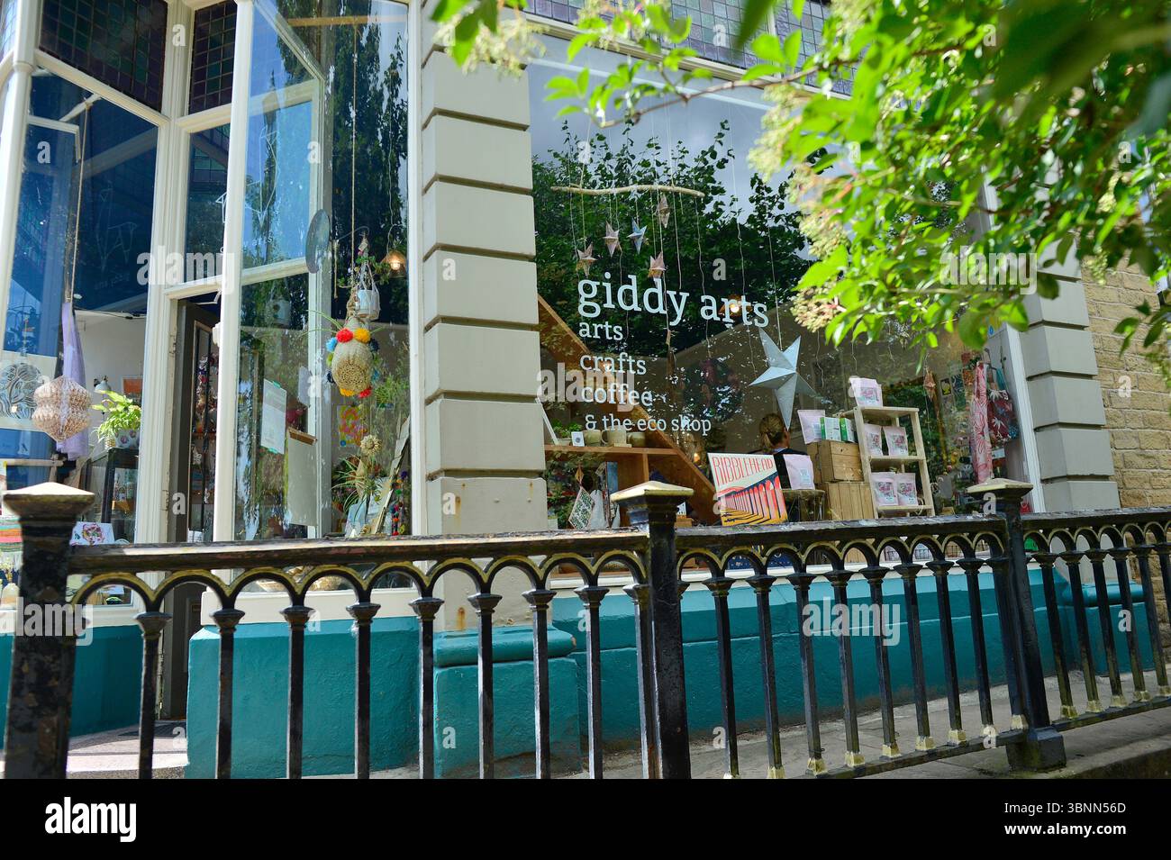 Giddy Arts Saltaire Village Bradford West Yorkshire Inghilterra Foto Stock