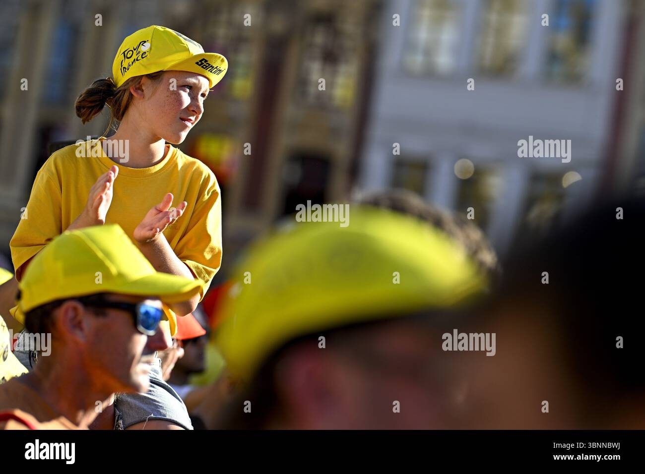 Lille, Francia. 3 luglio 2025. La presentazione del team in vista della gara ciclistica del Tour de France 2025, a Lille, Francia, giovedì 03 luglio 2025. La 112esima edizione del Tour de France inizia sabato 5 luglio a Lille, in Francia, e termina a Parigi, in Francia, il 27 luglio. BELGA FOTO DAVID PINTENS credito: Belga News Agency/Alamy Live News Foto Stock