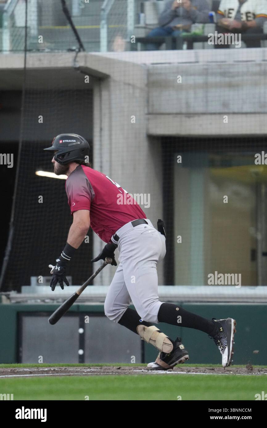 Giugno 212025: Bryce Eldridge (14), prima base di Sacramento, ottiene un successo durante la partita con Sacramento River Cats e Salt Lake Bees tenutasi al Ballpark di America First Square nel South Jordan Ut. David Seelig/Cal Sport medi (immagine di credito: © David Seelig/Cal Sport Media/Cal Sport Media) (immagine di credito: © David Seelig/Cal Sport Media/Cal Sport Media) Foto Stock