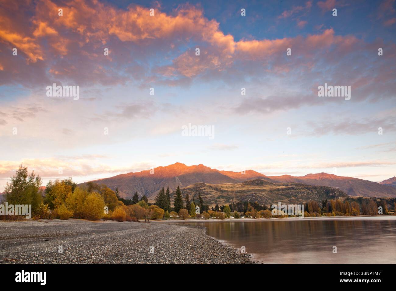Il lago Wanaka, Isola del Sud, Nuova Zelanda Foto Stock
