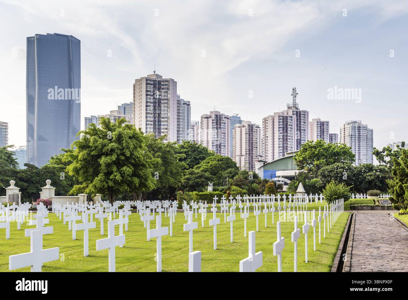 Giacarta, Indonesia - 28 ottobre 2017: Campo d'onore olandese Menteng Pulo a Giacarta, Isola di Giava, Indonesia, Giacarta Sud, Indonesie Foto Stock