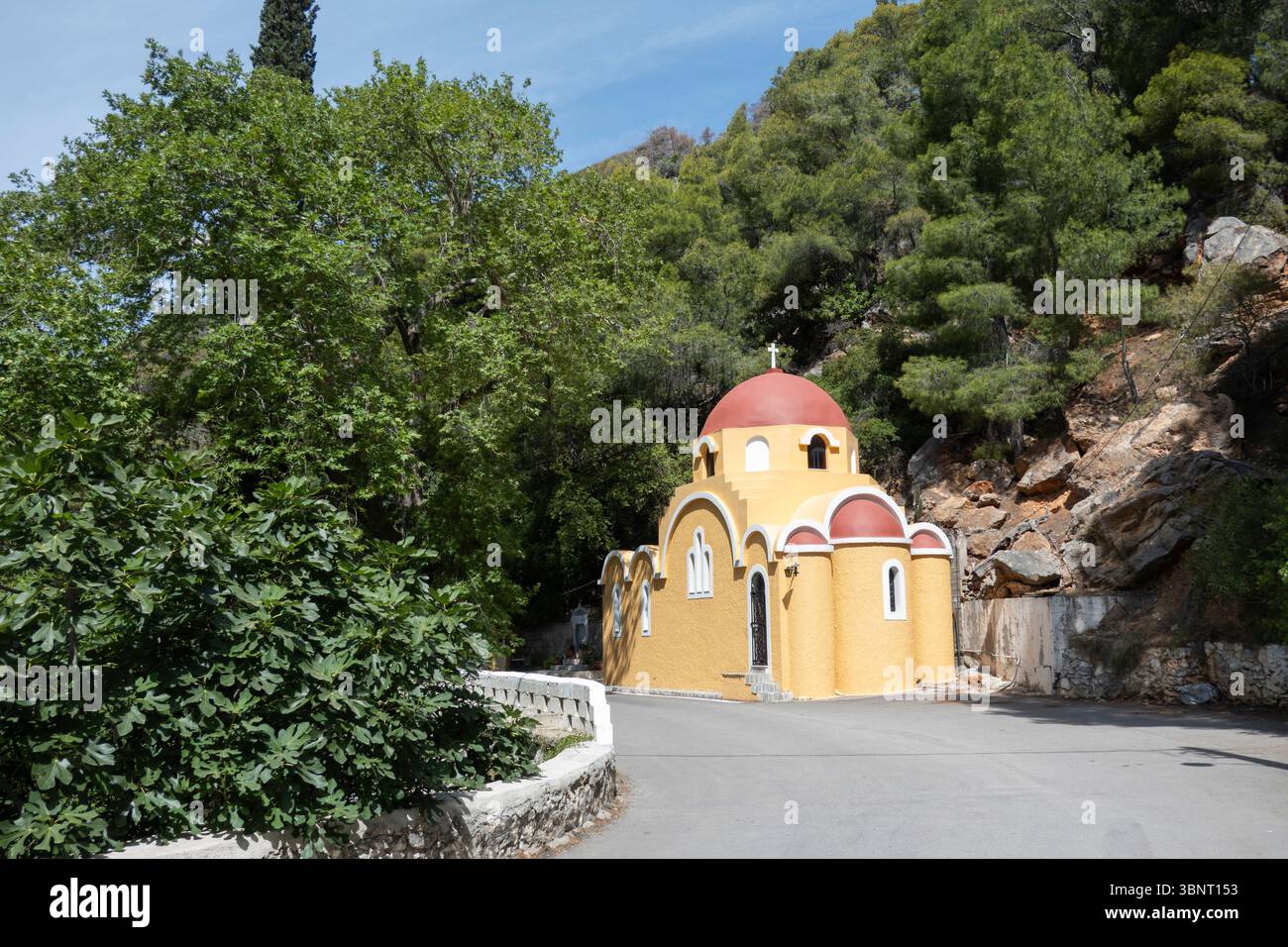 Chiesa del Monastero di Zodohou Pigis, Poros, Golfo Saronico, Isole greche, Grecia, Europa Foto Stock
