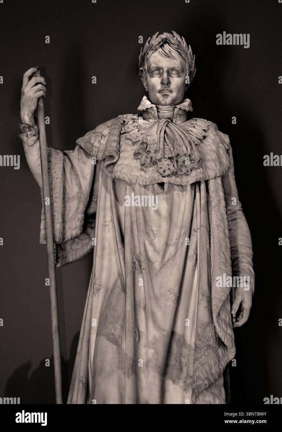 Napoleone Bonaparte in abiti da incoronazione 1813 Claude RAMEY 1754 - 1838 Francia Louvre francese, Parigi. ( Napoleone i, Napoleone Bonaparte, Napoleone Buonaparte, sottonomi , corso o il piccolo caporale, le Corse , le Petit Caporal, (1769 Corsica — 1821 Isola di Sant'Elena ), generale francese, primo console (1799–1804), imperatore dei francesi (1804–1814/15), uno dei personaggi più celebri della storia dell'Occidente,) Foto Stock