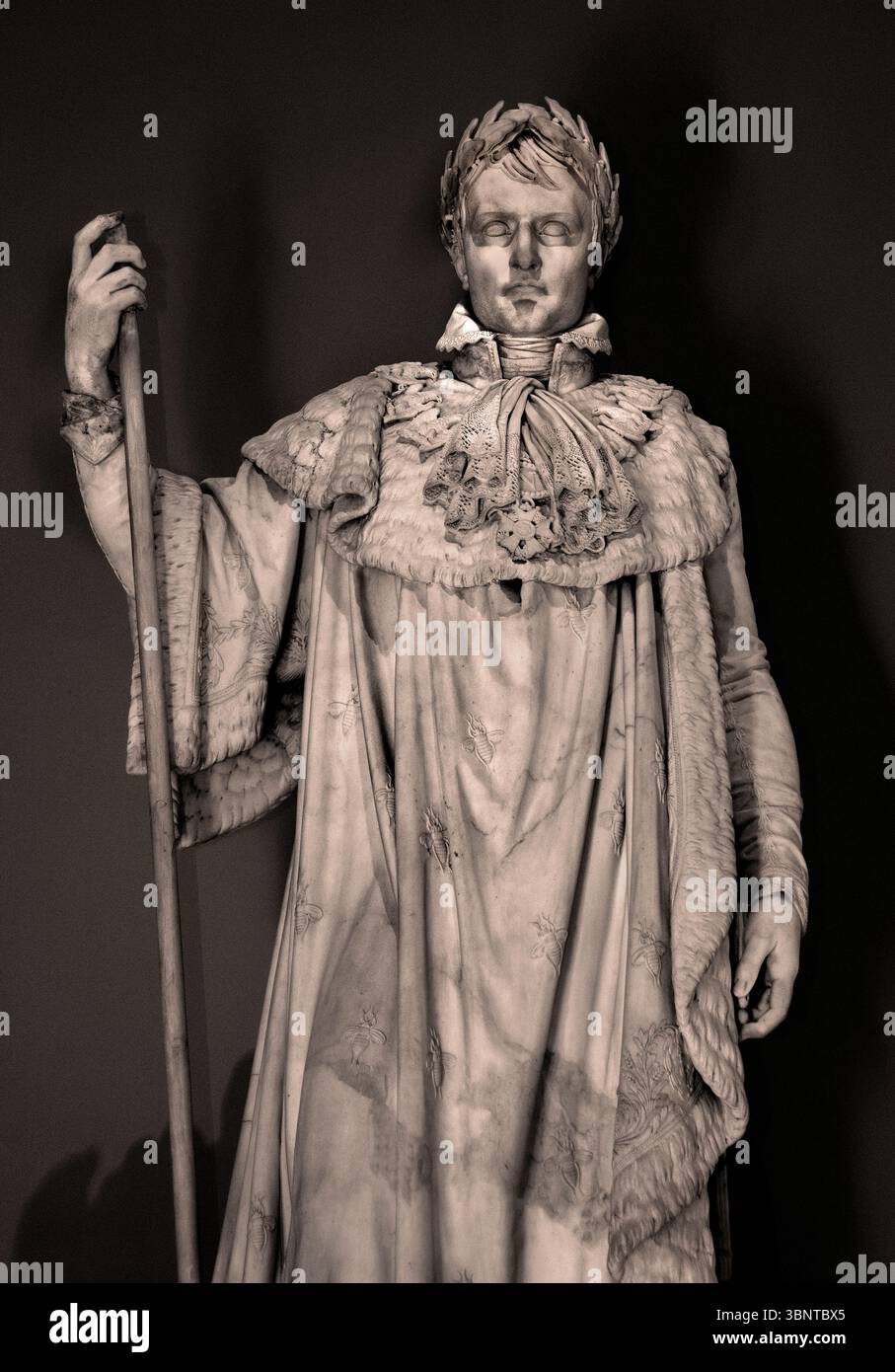 Napoleone Bonaparte in abiti da incoronazione 1813 Claude RAMEY 1754 - 1838 Francia Louvre francese, Parigi. ( Napoleone i, Napoleone Bonaparte, Napoleone Buonaparte, sottonomi , corso o il piccolo caporale, le Corse , le Petit Caporal, (1769 Corsica — 1821 Isola di Sant'Elena ), generale francese, primo console (1799–1804), imperatore dei francesi (1804–1814/15), uno dei personaggi più celebri della storia dell'Occidente,) Foto Stock