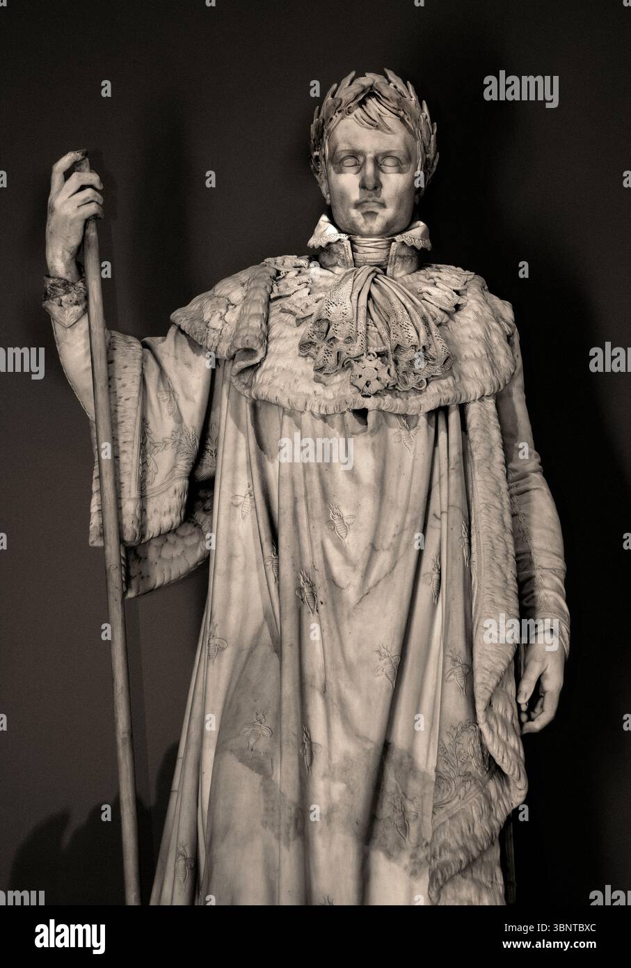 Napoleone Bonaparte in abiti da incoronazione 1813 Claude RAMEY 1754 - 1838 Francia Louvre francese, Parigi. ( Napoleone i, Napoleone Bonaparte, Napoleone Buonaparte, sottonomi , corso o il piccolo caporale, le Corse , le Petit Caporal, (1769 Corsica — 1821 Isola di Sant'Elena ), generale francese, primo console (1799–1804), imperatore dei francesi (1804–1814/15), uno dei personaggi più celebri della storia dell'Occidente,) Foto Stock