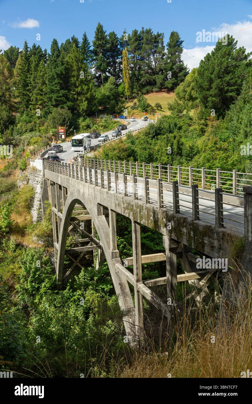 Edith Cavell Bridge è un ponte sul fiume Shotover nella regione di Otago, nell'Isola del Sud della nuova Zelanda Foto Stock