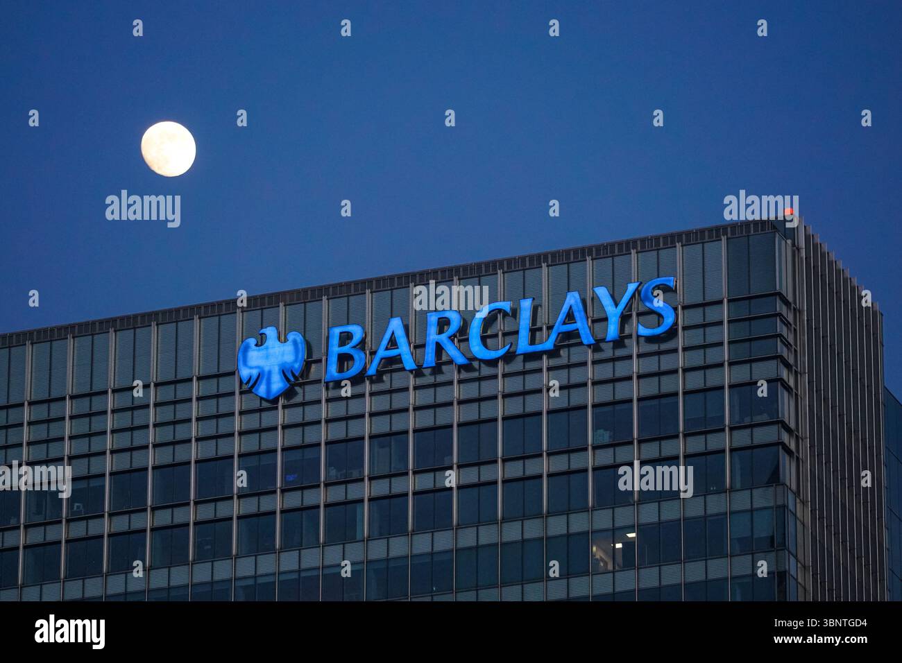 La sede di Barclays a Canary Wharf, Londra Inghilterra Regno Unito Foto Stock