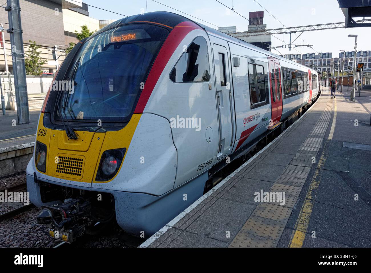 Treno Greater Anglia alla stazione di Londra Stratford, Inghilterra Regno Unito Foto Stock