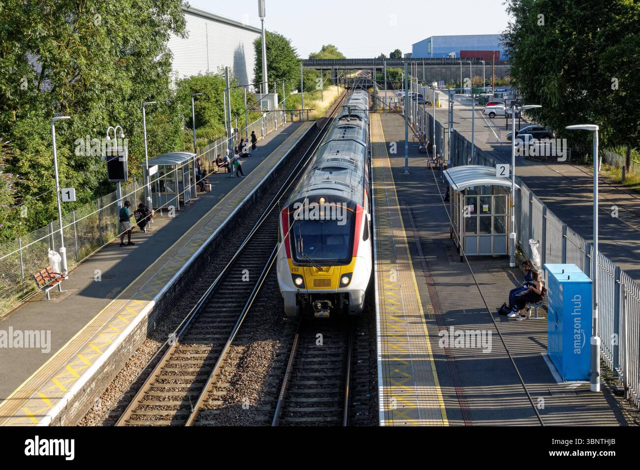 Treno Greater Anglia alla stazione di Waltham Cross, Hertfordshire, Inghilterra Regno Unito Foto Stock