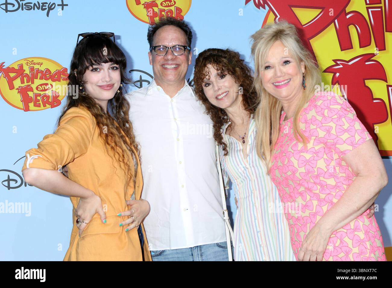 Phineas and Ferb stagione 5 prima mondiale ai Nya Studios il 31 maggio 2025 a Los Angeles, CA con: Ondine CaolIla Bader, Diedrich Bader, Dulcy Rogers, Caroline Rhea dove: Los Angeles, Nevada, Stati Uniti quando: 31 maggio 2025 Credit: Nicky Nelson/WENN Foto Stock